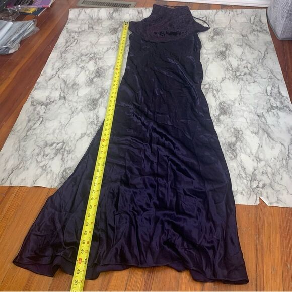 Zum Zum Purple Velvet Detail Criss Cross Open Back Prom Dress Gown size 11 / 12 - Picture 9 of 10